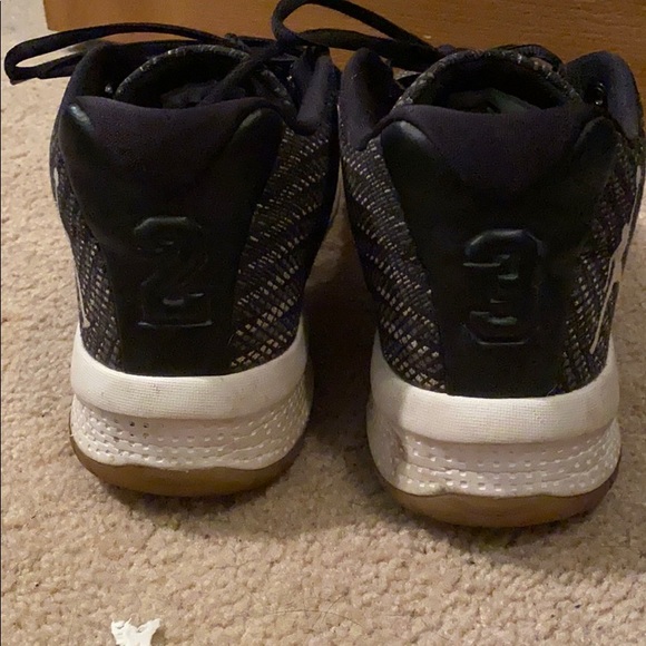 Jordan’s - Picture 2 of 6